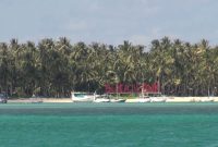 Perahu milik nelayan Pulau Masalembu ditambatkan di pesisir Desa Sukajeruk, Sabtu (29/06/2019). (istimewa)