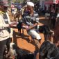 Jual beli kambing di Pasar Hewan Pamolokan, Kota Sumenep, Jawa Timur, Kamis, 25/07/2019. (Budi/ SJ foto)