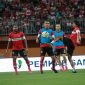Pemain Madura United lakukan pemanasan jelang laga melawan Arema, di Stadion Gelora Madura Ratu Pamelingan, Kabupaten Pamekasan, Jawa Timur, Sabtu, 20/07/2019. (foto: twitter madura united)
