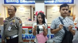 Suasana pemberian SIM Gratis oleh Satlantas Polres Jombang, Jawa Timur, Senin (01/07/2019). (istimewa)