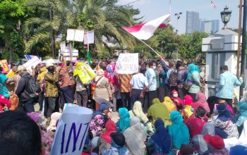 Guru di Surabaya Protes Sistem PPDB