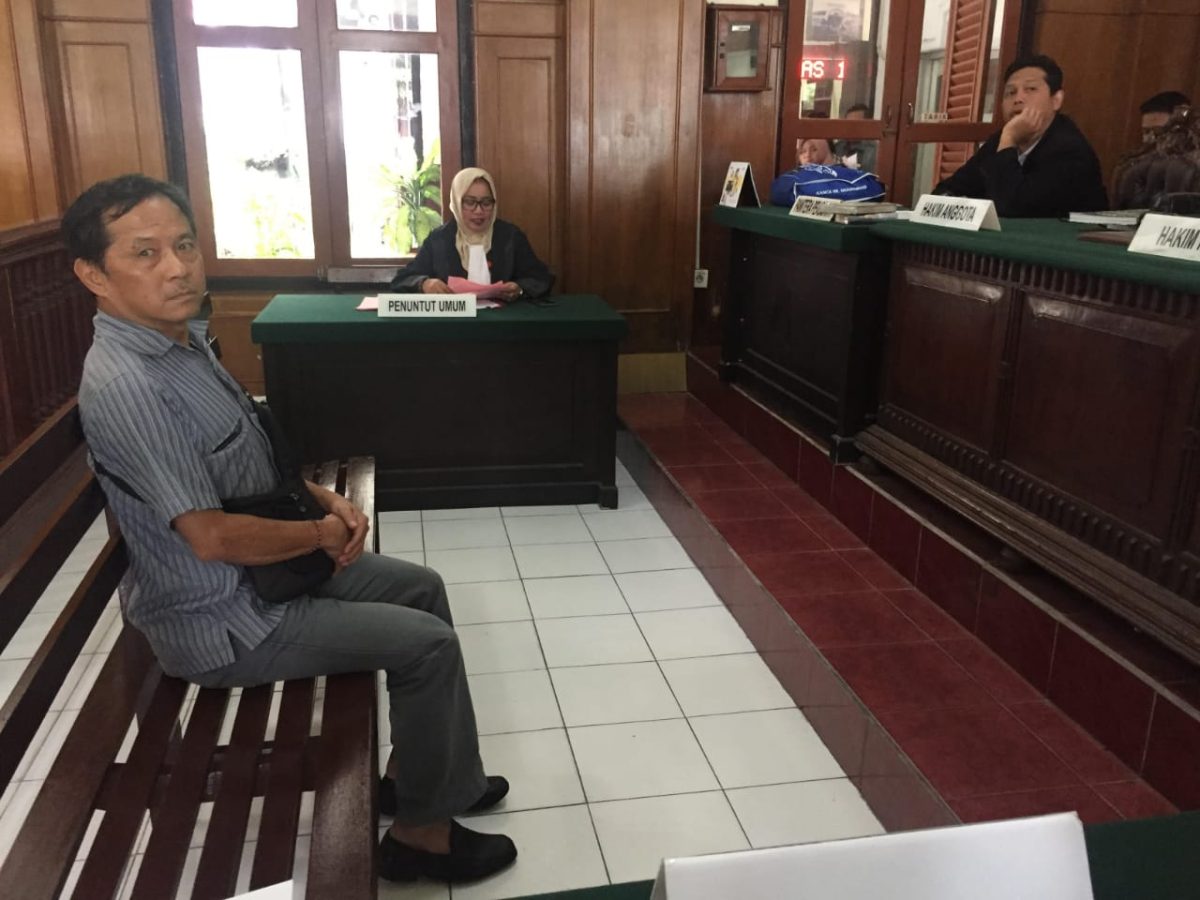 Bos Surabaya Country, Bambang Poerniawan, saat jalani sidang di PN Surabaya beberapa waktu lalu. (son/ SJ Foto/ dok)