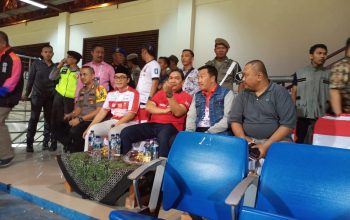 Menpora Tonton Laga Madura United VS Perseru Menpora Tonton Laga Madura United VS Perseru