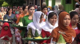 Petik laut menjadi salah satu agenda rutin tahunan di Pulau Masalembu. (Budi/ SJ foto/dok)