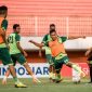 Official training tim Persebaya, di Stadion Maguwoharjo, Sleman, DIY, Jumat, 12/07/2019. (foto: persebaya)