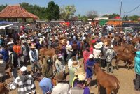 Suasana Pasar Keppo, Kabupaten Pamekasan, Jawa Timur, Selasa, 02/07/2019. (Budi/ SJ foto)