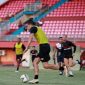 Latihan Madura United jelang hadapi Semen Padang, di Stadion Gelora Madura, Kabupaten Pamekasan, Jawa Timur, Selasa, 27/08/2019. (foto: twitter madura united)