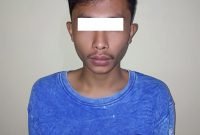 Tersangka AMT, Pelajar yang ditangkap setelah membeli sabu-sabu (foto: dok Polres Sumenep)