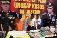 Suasana rilis kasus perumahan fiktif di Polresta Sidoarjo, Jawa Timur. (Fah/ SJ foto)