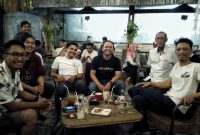 Acara ngopi bareng Mas Wawan penuh dengan keakraban, Kamis malam, 22/08/2019. (fah/ SJ foto)