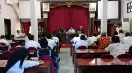 Rapat membahas jual beli tembakau digelar Dispertahortbun Sumenep, APTI, dan pengusaha gudang tembakau, Rabu, 18/09/2019. (Didik/ SJ foto)