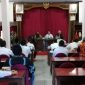Rapat membahas jual beli tembakau digelar Dispertahortbun Sumenep, APTI, dan pengusaha gudang tembakau, Rabu, 18/09/2019. (Didik/ SJ foto)