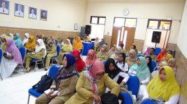 Peserta Bimtek Emo Demo taman Posyandu digelar di kantor Dinkes Sumenep, Senin, 09/09/2019. (Farin/ SJ foto)