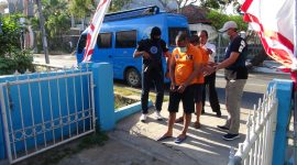 Dua tersangka pengedar pil ekstasi digelandang petugas ke kantor BNN Kabupaten Sumenep, Selasa, 10/09/2019. (Didik/ SJ foto)