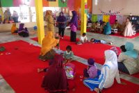 Tim verifikasi lapangan melakukan penilaian di Taman Posyandu Asy-Syifa Nur Indria, Senin, 16/09/2019. (Didik/ SJ foto)