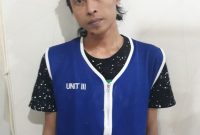 Sopir nyambi pengedar sabu ditangkap Polrestabes Surabaya. (Joe/ SJ foto)