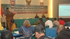 Bupati Sidoarjo, Saiful Ilah membuka Bimbingan Teknis Insan Pers di Hotel Tanjung Plaza, Prigen, Pasuruan. (Fahmi/ SJ foto)