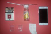 Barang bukti yang diamankan polisi dari rumah tersangka. (istimewa)