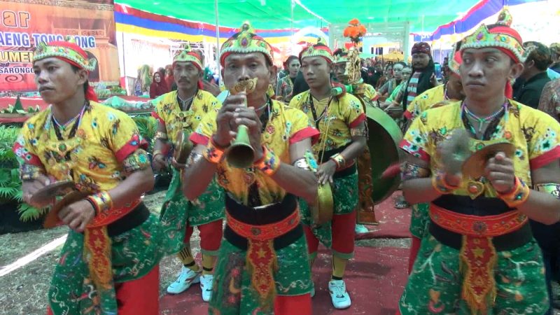 Kelompok musik Saronen berjumlah 9 orang. (dik/ SJ foto/ dok)
