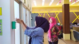 Wajib cuci tangan bagi karyawan, menjadi salah satu cara RSUD Mohammad Anwar Sumenep mencegah dan mengendalikan potensi penularan infeksi di lingkungan rumah sakit. (Farin/SJ Foto)