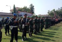 Apel pasukan jelang pelantikan Presiden dan Wakil Presiden digelar di halaman Mapolres Jombang, Jawa Timur, Jumat, 18/10/2019. (Mufid/ SJ foto)