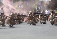 Sosio drama 1.170 pelajar ditampilkan dalam upacara peringatan Hari Pahlawan di Bali Kota Surabaya, Minggu, 10/11/2019. (foto istimewa)