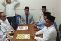 Deddy Noerdiawan, Putra Bupati Lamongan mengembalikan formulir pendaftaran Bacabup di Kantor Gerindra Kabupaten Lamongan, Rabu, 13/11/2019. (Mahrus/ SJ Foto)