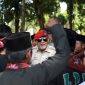 Husin Satriawan saat mengamankan kunjungan Sandiaga Uno di Kabupaten Sumenep beberapa waktu lalu. (Didik/ SJ foto/dok.)