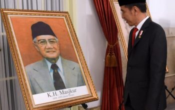 KH Masjkur Tokoh Jawa Timur Ke-22 Penerima Gelar Pahlawan Nasional KH Masjkur Tokoh Jawa Timur Ke-22 Penerima Gelar Pahlawan Nasional