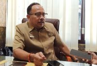 Abdul Madjid, Kepala BKPSDM Sumenep menerangkan 310 formasi CPNS Sumenep yang dibutuhkan tahun 2019 di kantornya, Senin, 11/11/2019. (Musyfik/ SJ Foto)