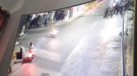 Rekaman CCTV detik-detik aksi teror remas dada di Kota Sumenep. (foto: istimewa)