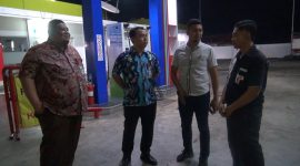 Sidak ketersediaan BBM jelang akhir tahun dilakukan ke SPBU di Kecamatan Manding, Kalianget, dan Batuan, Senin, 30/12/2019 malam. (Didik/ SJ Foto)