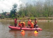 BPBD Madiun Gelar Simulasi Penanganan Korban Tenggelam BPBD Madiun Gelar Simulasi Penanganan Korban Tenggelam