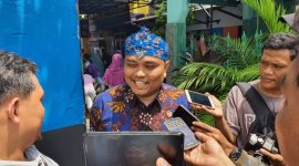 Nurhadi, Anggota Komisi VIII Partai Nasdem, menyindir rencana pemerintah naikkan iuran BPJS untuk mengatasi defisit keuangan. (Inug/ SJ Foto)