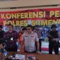 Tersangka penyedia jasa prostitusi dihadirkan dalam jumpa pers, Kamis, 30/01/2020. (Didik/SJ Foto) 