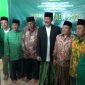 Fattah Jasin mengembalikan formulir pendaftaran ke kantor DPC PPP Sumenep, Selasa, 21/01/2020. (Didik/ SJ Foto)