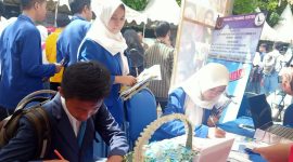 Ribuan pelajar berdatangan ke Trenggalek Education Fair. (Foto: istimewa)