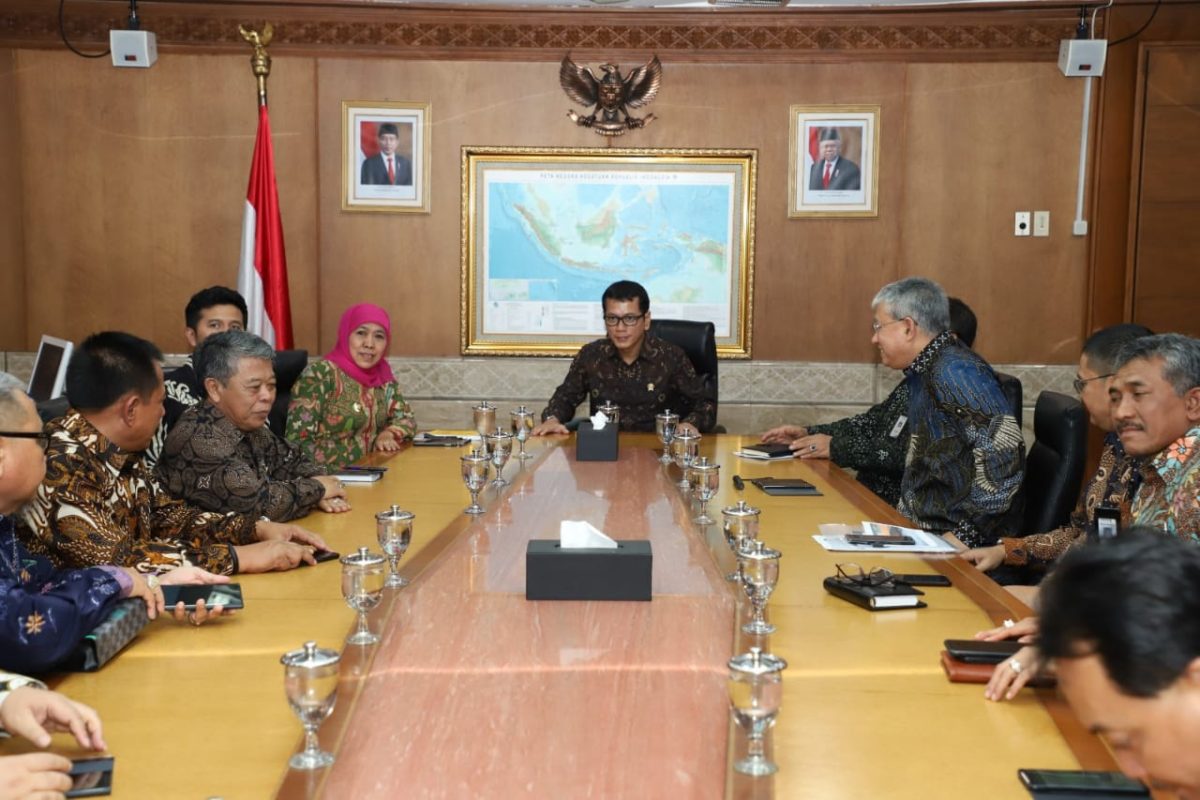 Gubernur Khofifah temui Menteri Parekraf, Wishnutama di Jakarta, Jum'at, 17/01/2020. (foto: istimewa)
