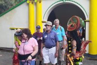 MEMIKAT: 45 Turis berbagai negara kunjungi Keraton Sumenep, Kamis, 13/02/2020. (Mi/SJ Foto) 