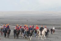 Gubernur Khofifah Gali Masukan Terkait Pembangunan BTS Sesuai Perpres No 80 Tahun 2019. (Fahmi/ SJ Foto) 