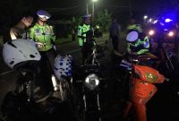 PERANG BRONG: Belasan motor brong diamankan dalam razia cipta kondisi yang digelar Polres Sumenep, Minggu, 16/02/2020, dini hari. (*/SJ Foto) 