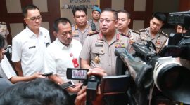 PIALA GUBERNUR: Polda Jatim akan bertindak tegas oknum yang mengganggu keamanan laga Persebaya melawan Persija. (Yuda/SJ Foto) 