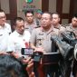 PIALA GUBERNUR: Polda Jatim akan bertindak tegas oknum yang mengganggu keamanan laga Persebaya melawan Persija. (Yuda/SJ Foto) 