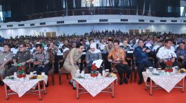 Gubernur Khofifah berharap pencairan Dana Desa dapat memacu pertumbuhan ekonomi di pedesaan. (Fahmi/SJ Foto) 