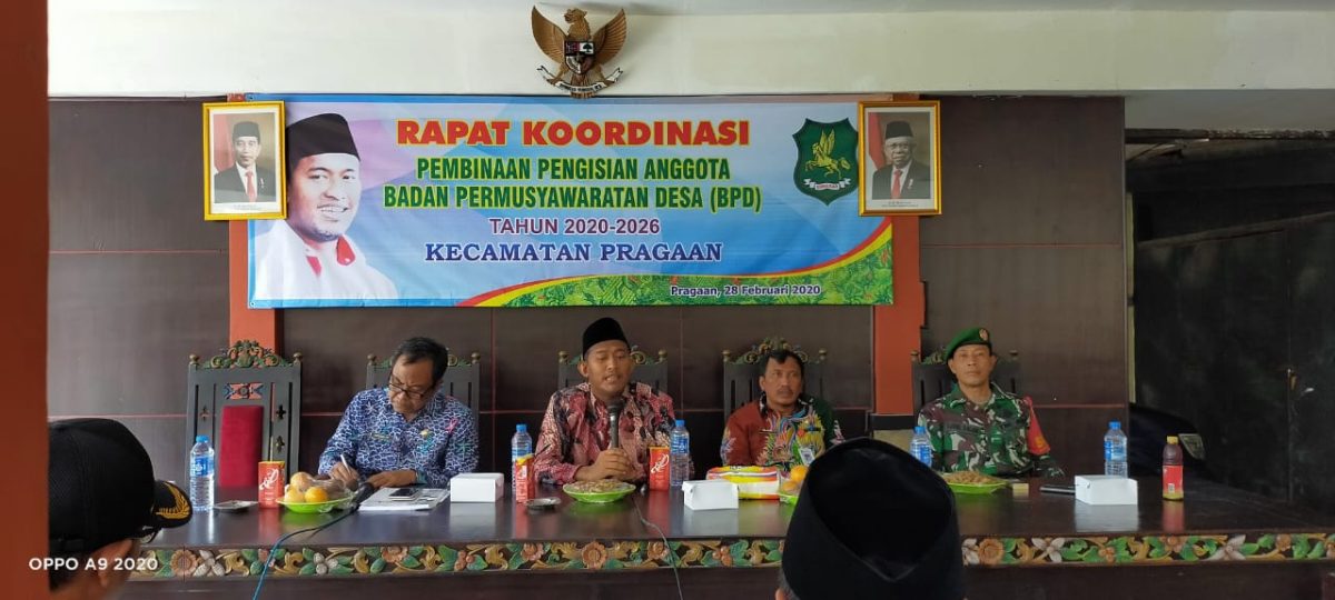 Wakil Bupati Sumenep, Achmad Fauzi, dan Kepala DPMD Sumenep, Mohammad Ramli, memimpin rapat koordinasi pengisian anggota BPD di Kecamatan Pragaan, Sumenep, Jumat, 28/02/2020. (foto: istimewa)