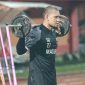 Pulang umrah, M. Ridwan kembali memperkuat Laskar Sapeh Kerap. (foto: twitter maduraunited) 