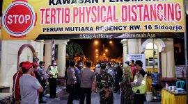 Kawasan physical distancing dibentuk guna mencegah penyebarluasan Virus Corona (Covid-19). (Fahmi/SJ Foto) 