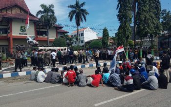 Prihatin Kerusakan Lingkungan, Mahasiswa Kembali Turun Jalan Prihatin Kerusakan Lingkungan, Mahasiswa Kembali Turun Jalan