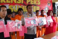 Kapolres Sumenep memimpin press rilis kasus narkoba. (*/ SJ Foto)