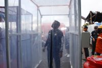 Kapolres Sumenep AKBP Deddy Supriadi melakukan sidak Pos Mudik dan Pengawasan Corona di Pelabuhan Kalianget, Sabtu, 11/04/2020. (*/SJ Foto) 